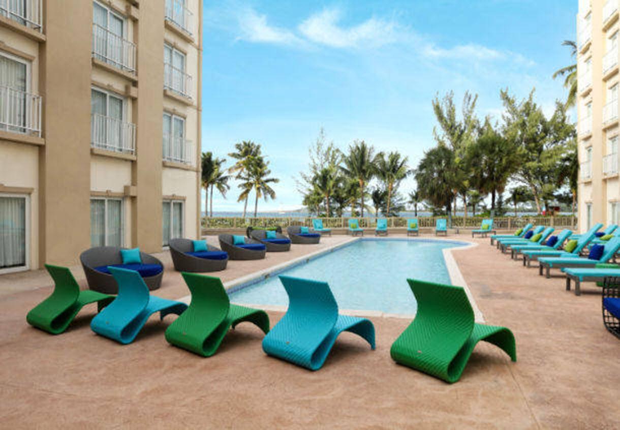 Courtyard By Marriott Nassau Downtown/Junkanoo Beach Kültér fotó