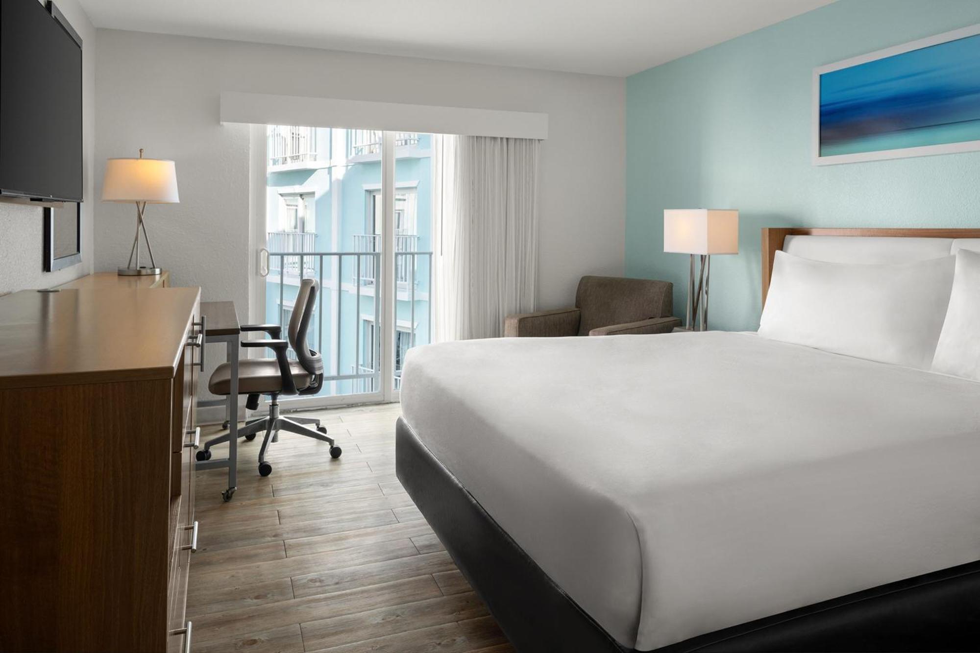 Courtyard By Marriott Nassau Downtown/Junkanoo Beach Kültér fotó