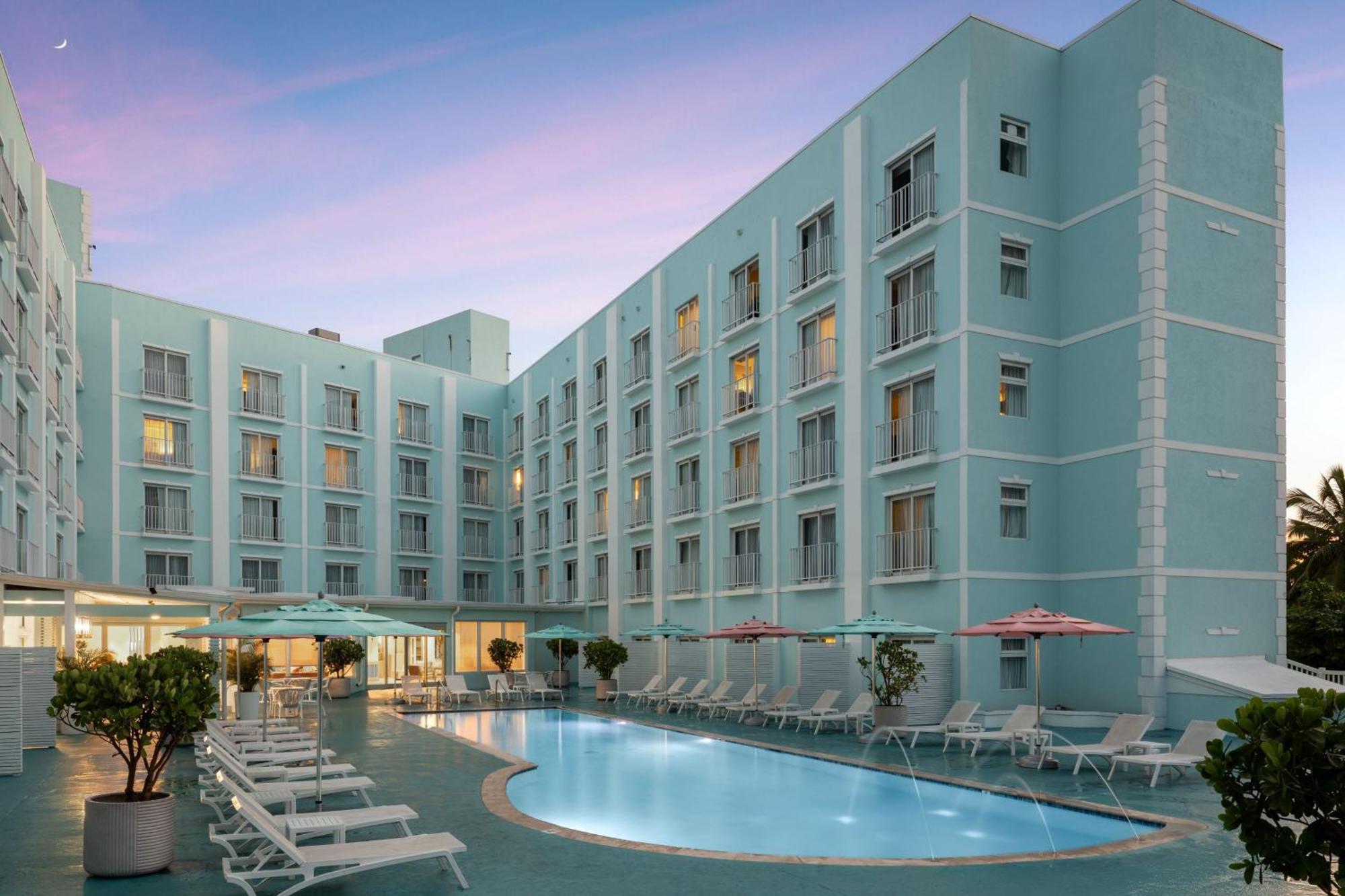Courtyard By Marriott Nassau Downtown/Junkanoo Beach Kültér fotó